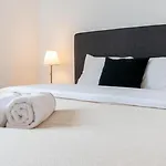 Center Equipped And Bright Daire *