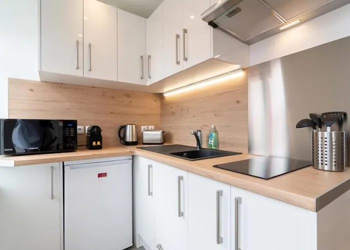 Center Equipped And Bright